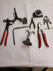lot 3043 image: Assorted garage items