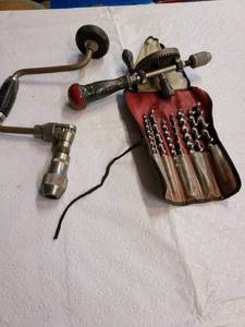 lot 3046 image: Hand Drills and drill bits