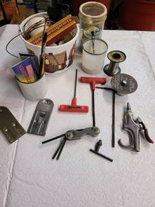 lot 3089 image: Assorted garage items