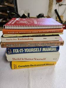 lot 3107 image: Assorted books