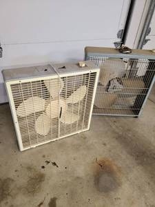 lot 3112 image: Metal Box Van and Box fan
