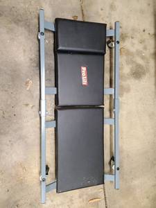 lot 3117 image: Pro lift crawler