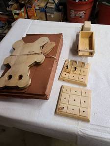 lot 3132 image: Assorted wood projects