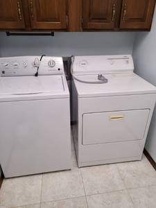 lot 3139 image: Kenmore washer and dryer