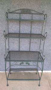 lot 241 image: Metal Bakers Rack