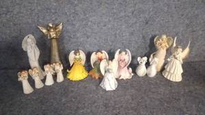 lot 251 image: Lot of Decorative Angel Statuettes  Figures