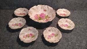 lot 258 image: Vintage Fruit Bowl and 6 Serving Bowls marked Germany