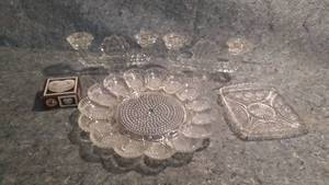 lot 299 image: Lot of Decorative Pressed Glass Pieces