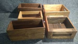 lot 303 image: Vintage Wooden Crates Lot of 5