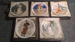 lot 306 image: Vintage 1970s French Collectable Porcelain Plates Lot of 5