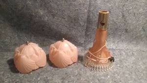 lot 326 image: Vintage Art Deco Pink Depression Lamp with Extra Shade