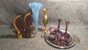 lot 327 image: Lot of Decorative Pieces both Vintage and Modern Tableware and More