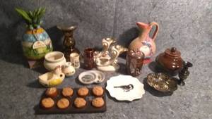 lot 340 image: Mixed Decorative Housewares Lot