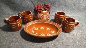 lot 350 image: Vintage Decorative Pottery Lot