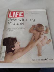 lot 6099 image: LIFE Magazine - December 25, 1970