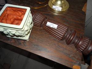 lot 2792 image: Shell Pot and Wooden Wall Decor