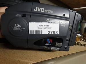lot 2798 image: JVC Videomovie GR-AX30
