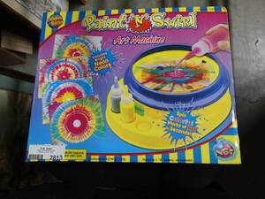 lot 2813 image: Paint N Swirl Art Machine