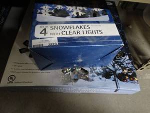 lot 2823 image: Lot of Hanging Snowflake Lights and Holographic Twinkling Light Sculpture