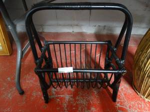 lot 2846 image: Magazine Holder