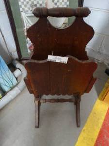 lot 2849 image: Wooden Magazine Holder
