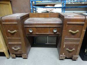 lot 2859 image: Wooden Vanity