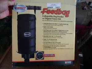 lot 3061 image: Collapsible Deer Feeder