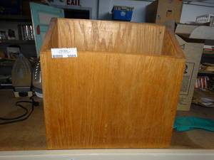 lot 3069 image: Magazine holder