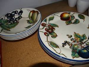 lot 2976 image: Lot of Pier 1 Plates with Fruit Design