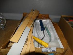 lot 2986 image: Lot of Paint Supplies