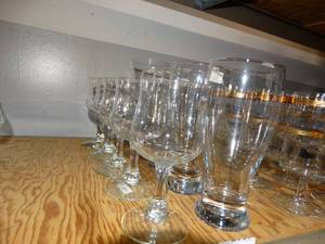 lot 2990 image: Lot of Drinking Glasses