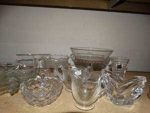 lot 2999 image: Lot of Misc. Glassware