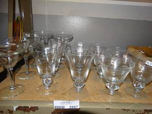 lot 2987 image: Lot of Matching Stemmed Glassware