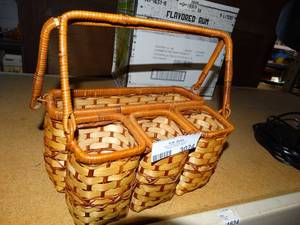 lot 3024 image: Woven Organizer Basket