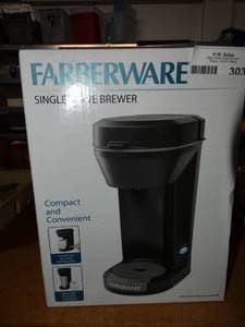 lot 3031 image: Farberware Single Serve Brewer
