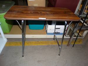 lot 3054 image: Wooden folding table