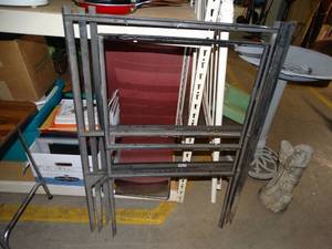 lot 3055 image: lot of approx. 4 metal sign holders.