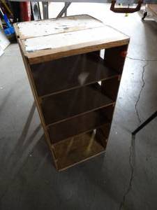 lot 3084 image: wooden book shelf