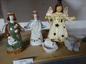 lot 3122 image: Lot of Small Figurines