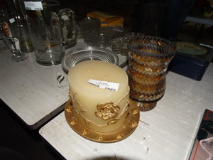 lot 2965 image: Lot of Decorative Candles and Candle Holders