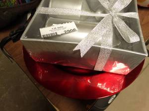 lot 2906 image: 3-Piece Candle Set and Bright Red Charger Plates