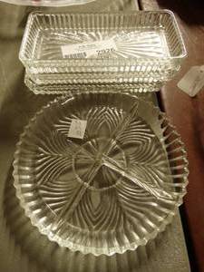 lot 2926 image: Lot of Decorative Glass Plates