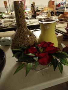 lot 2937 image: Lot of Vases