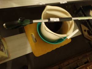 lot 2944 image: Lot of Gardening Supplies