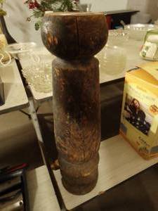 lot 2947 image: Wooden Home Decor