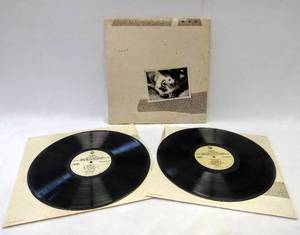 lot 112 image: 1979 Fleetwood Mac T.U.S.K. Album with 2 LPs