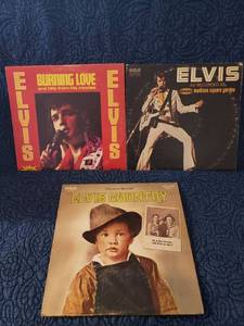 lot 9011 image: Elvis Albums - 3 Albums