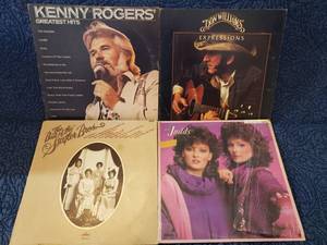 lot 9017 image: Kenny Rodgers,Don Williams,Statler Brothers ,and the Judds Albums