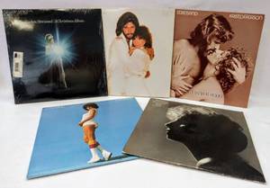 lot 5024 image: 5 Barbra Streisand Albums  Including Duet Albums with Kris Kristofferson & Barry Gibb