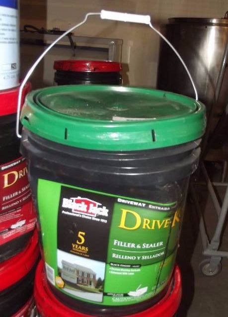lot 4207B image: BlackJack Drive-Kote 500 Filler & Sealer